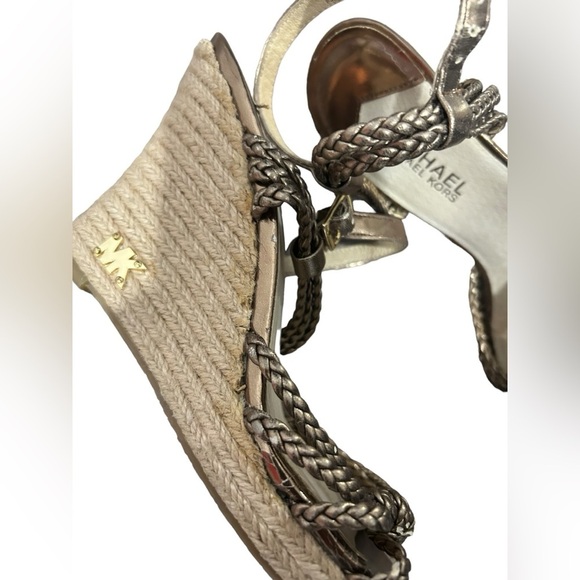 Michael Kors chrome wedge heels size 7 - Picture 6 of 10